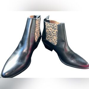 Very Volatile Belmore Bootie NWOB Leather - Sz 10